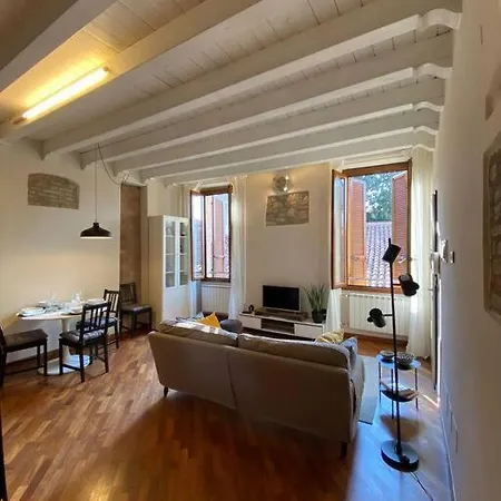 A View On Brescia's Rooftops ブレシア